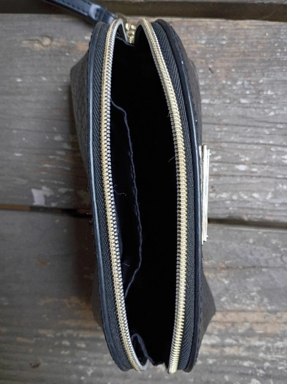 Victoria's Secret Croc-Embossed Black Wristlet - Picture 7 of 7